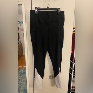 Champion Women’s Leggings w/ side pockets